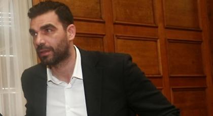 Δάκρυσε ο Κωνσταντινέας: «Όλα γίνονται για τα λεφτά του Champions League»