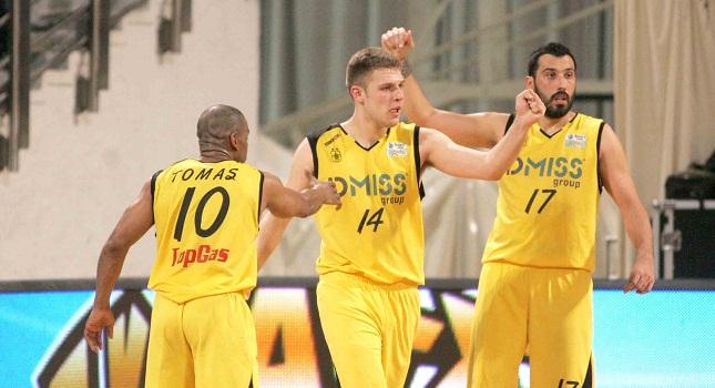 «Είδαν» Βεζένκοφ οι Πίστονς!