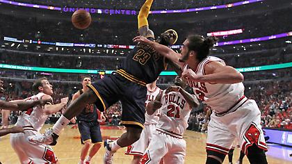 Λεμπρόν: «Με προσέβαλε ο Νοά»