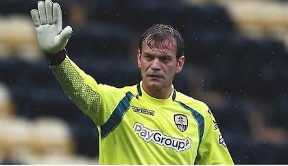 Συνεχίζει ο Ρόι Κάρολ!