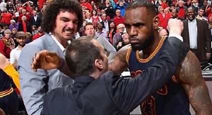 Λεμπρόν: «Έσκισα το πλάνο…»