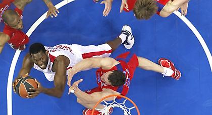 Κάουν: «Να πάρουμε εκδίκηση από τον Ολυμπιακό»