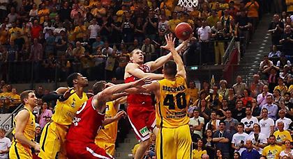 Μια ανάσα από την πρόκριση η Μπάμπεργκ