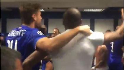 Γλέντι στα αποδυτήρια της Γιουβέντους (video)