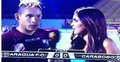 Δολοφονική κλωτσιά σε παίκτη την ώρα που έκανε δηλώσεις (video)