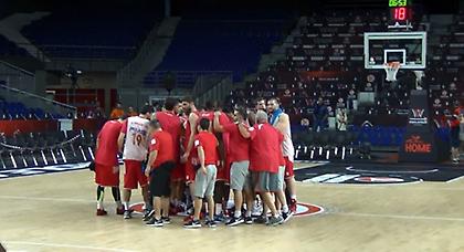 «Ο-λυ-μπι-α-κός» στο Palacio (Web TV)