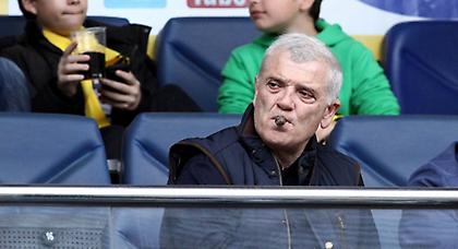 «Είμαστε τσίρκο Medrano, ξυπνήστε»!