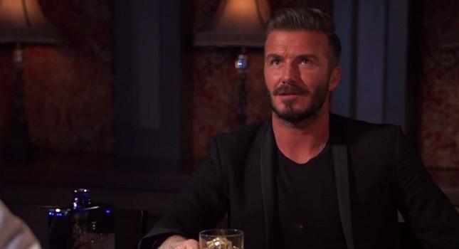 Ο Ντέιβιντ Μπέκαμ απαντάει σε τρεις γελοίες ερωτήσεις