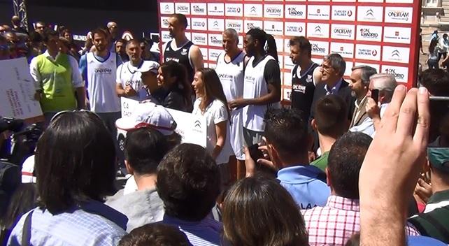 Οι θρύλοι, ο θρύλος και οι άλλοι