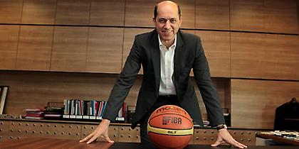 Επιμένει στη διαμάχη με Ευρωλίγκα η FIBA