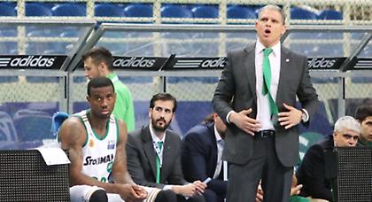 Άρεσαν οι... νέοι σε Μανωλόπουλο