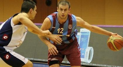 Παραμένει ο Βελίτσκοβιτς