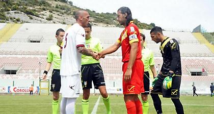 Κατηγορούν Τσιρίλο, «ασπίδα» από Ρετζίνα