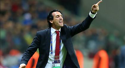 Και Νάπολι για Έμερι