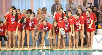 Κορυφαίες οι «ερυθρόλευκες»