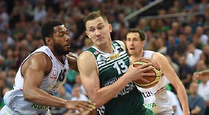 «Σκουπίζει» προς τον τίτλο η Ζαλγκίρις