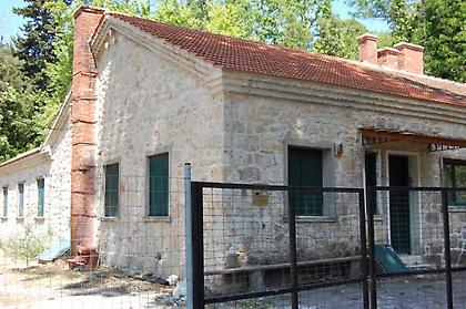 Αυτοψία στα έργα συντήρησης στο Τατόι, ο Νίκος Ξυδάκης