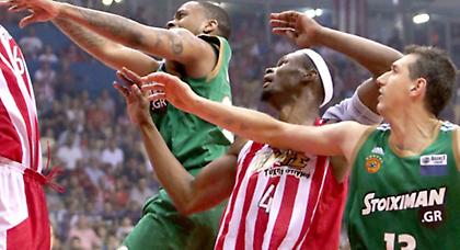 Πέτγουεϊ: «Με την άμυνα επιστρέψαμε»