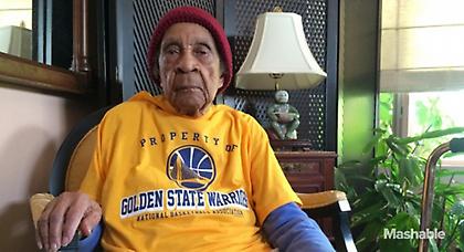 Η υπεραιωνόβια fan των Γουόριορς που δεν γουστάρει τον Λεμπρόν