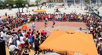 Ο Ζήσης, ο «Παπ» και οι Ράδιο Αρβύλα