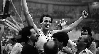 Καμπούρης: «Ανήθικο να μην παίζεις στην Εθνική»