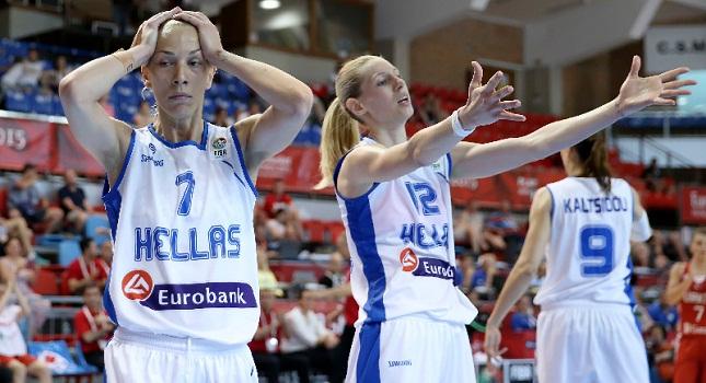 Συντριβή, αλλά πρόκριση για Ελλάδα!