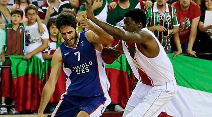 «Αυτοκτονία» Εφές, αγκαλιά με τίτλο η Καρσίγιακα