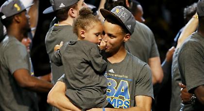 Η Ράιλι «ξαναχτυπά» (video)