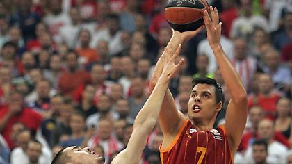 Αποχωρεί από Γαλατά ο Έρτσεγκ