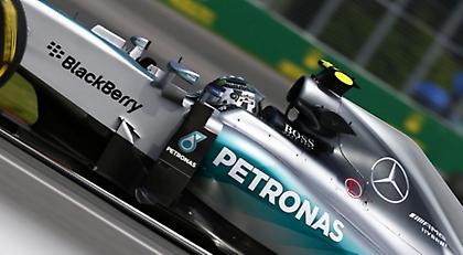 Επεισοδιακή πρωτιά για Ρόσμπεργκ