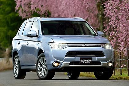 Αναμένεται και στην Ελλάδα το Outlander PHEV
