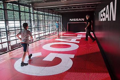 Πηγαίνει… ταμείο η Nissan με τη χορηγία στο UEFA Champions League (video)