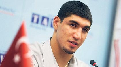 Καντέρ: «Δεν με κάλεσαν για πολιτικούς λόγους»