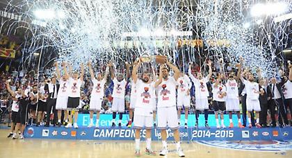 Η «βασίλισσα» και η… πελάτισσα!