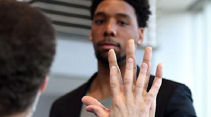 Τα γιγαντιαία χέρια του Οκαφόρ (pics)