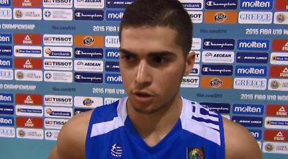 Τολιόπουλος: «Αν έχεις τέτοια ύψη…» (Web TV)