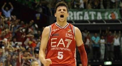 Μένει στην Αρμάνι ο Τζεντίλε!