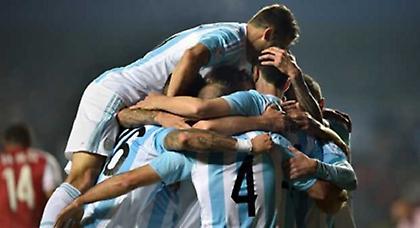 Την πήρε και τη σήκωσε