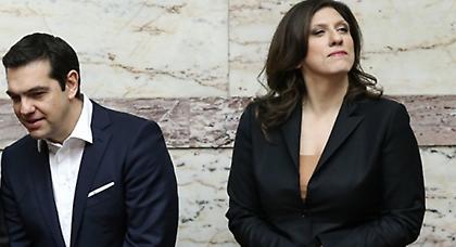 Η Ζωή άλλαξε γνώμη στον Αλέξη για το δημοψήφισμα!