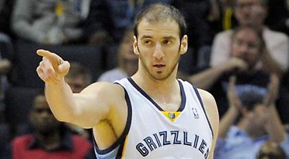 Τρεις ομάδες για Κουφό