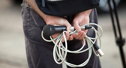 Αλήτες, ρουφιάνοι δημοσιογράφοι…