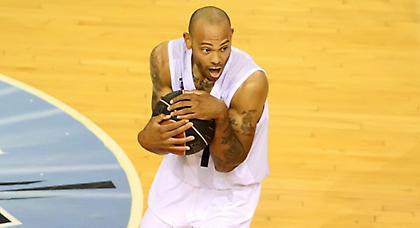 Κάρτερ: «Ανταγωνιστική ΑΕΚ σε Ελλάδα και Ευρώπη»