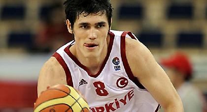 «Κατεβαίνει» με Τουρκία ο Ιλιασόβα!