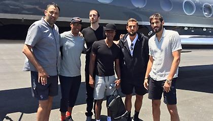 Ο Κουφός και το παρεάκι του (pic)