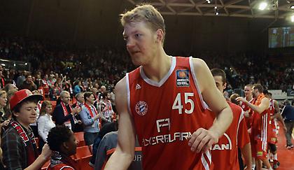 Αποσύρθηκε ο Γιάγκλα