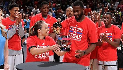 Το πήραν και με γυναίκα οι Σπερς