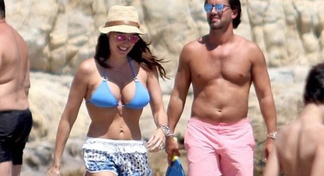 Οικογενειακές διακοπές στη Μύκονο για την όμορφη κληρονόμο της Formula 1 (video)