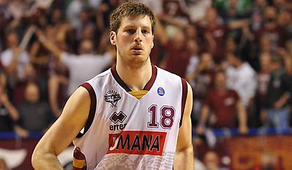 Μάγκρο αντί Τσέρβι στην Αρμάνι