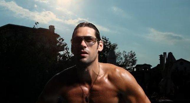 Γιάννης Σπαλιάρας: «Έχω κάνει έρωτα με 4.000 κοπέλες»