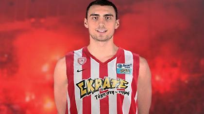 Μιλουτίνοφ: «Τιμή μου ο Ολυμπιακός»